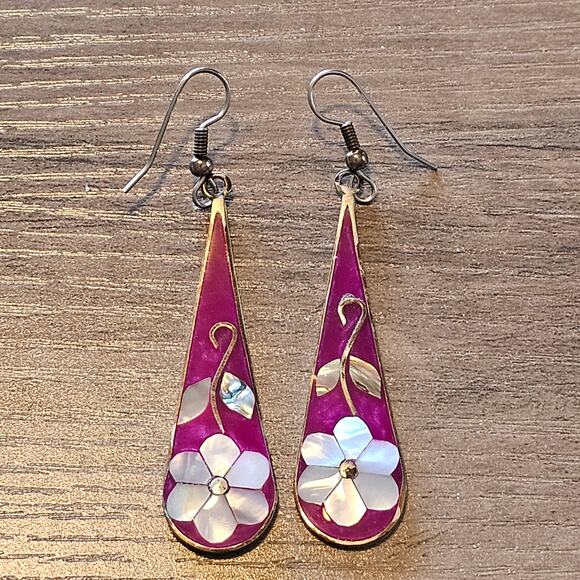 Vintage Alpaca Silver Hot Pink Teardrop Earrings with Mother of Pearl Flowers - Picture 1 of 5